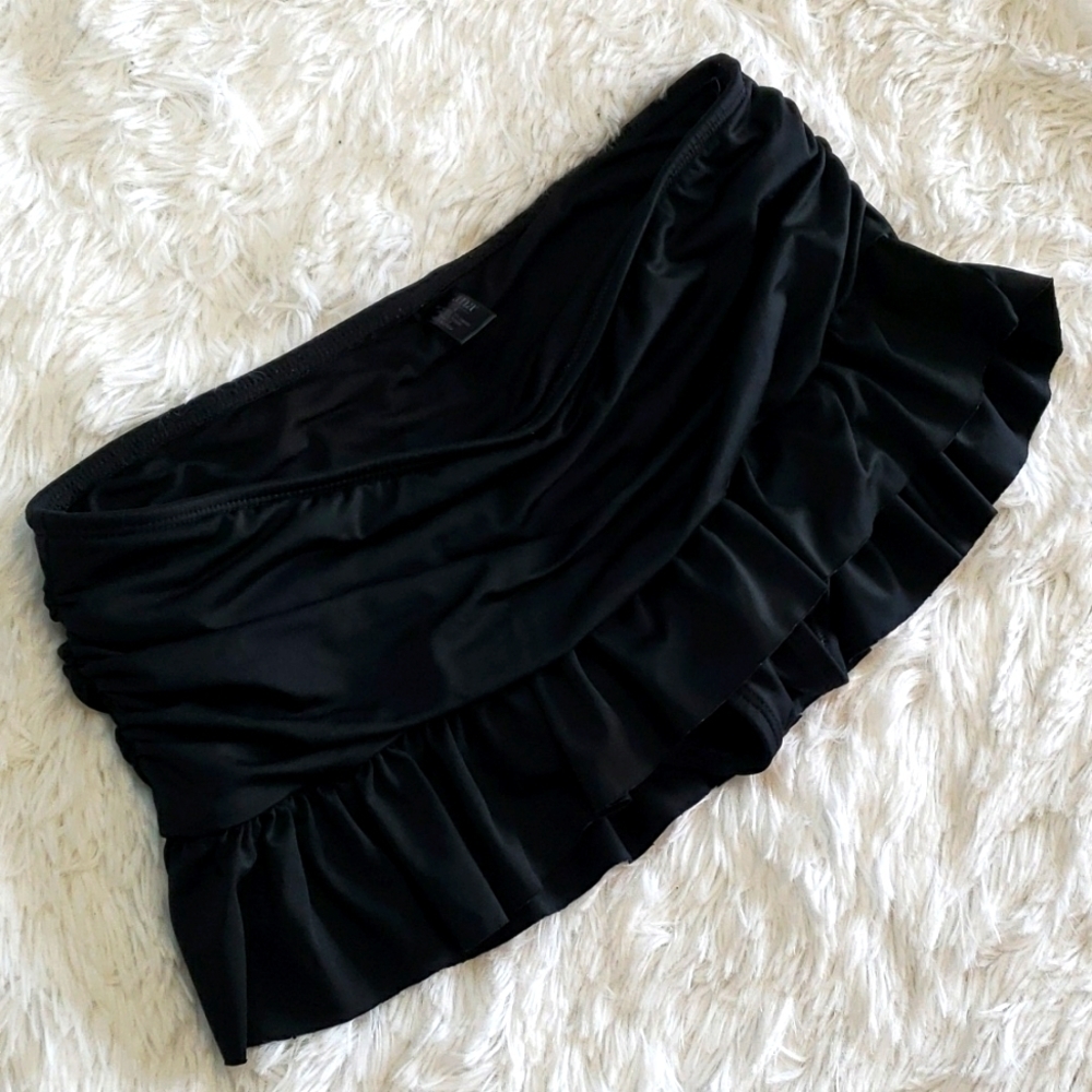 A.N.A Swim Skirt black ruched sides size 8